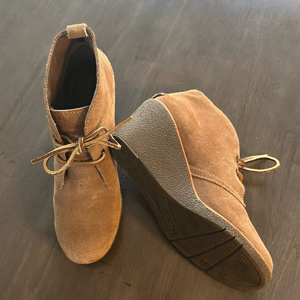 Sperry. Top Sider. Taupe. Women 7.5.